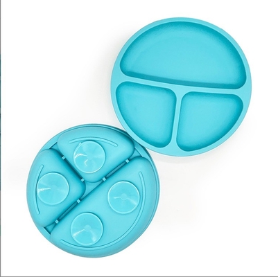 Plato antiderrapante de silicona libre de BPA para bebés con vaso de succión y material de calidad alimentaria