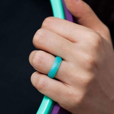 Anillo de dedo de silicona suave personalizado para mujeres Servicio de diseño de procesamiento de alimentos seguros