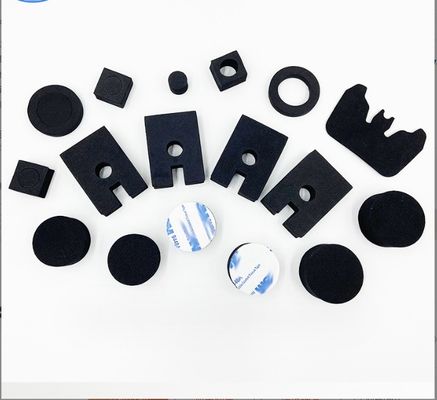 Servicio de procesamiento de moldeado Autoadhesivo personalizado con respaldo de EVA Felt Piernas de goma Pads para parachoques