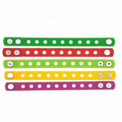 Brazalete deportivo de silicona de 18 cm de largo con servicio de moldeo y adornos personalizados