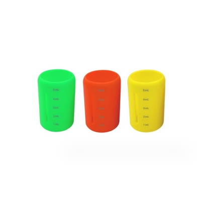 Capa de silicona para botellas químicas experimentales e innovación de tazas de medición