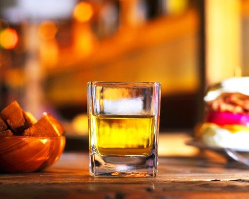 1 Copo transparente esencial para recipientes de vino en vidrio de whisky transparente