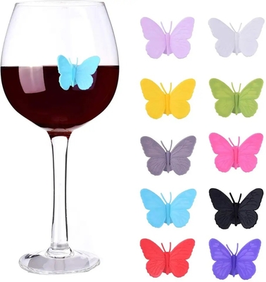 En el almacén de silicona Cute Butterfly diseño de vino botella de vidrio taza de taza etiquetas de identificación