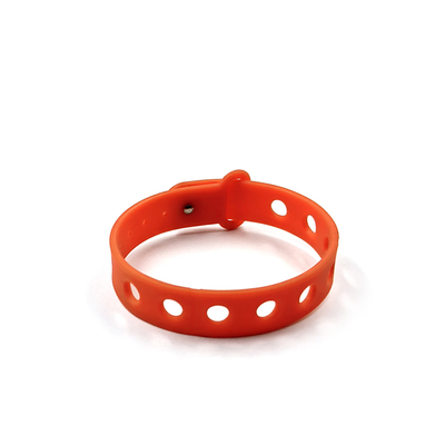 Piezas de diseño de silicona charm brazalete cadena de lujo zapatos de diseño de colección para final