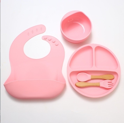 5pcs Cuchara BPA suave Cuchara de alimentación para bebés Set de horquilla utensilios Set de silicona para bebés