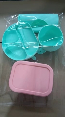 Set de alimentación para bebés de silicona 5pcs Mejor seguridad impermeable fácil de limpiar cuenco con cuchara bib