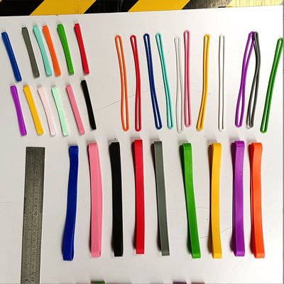 Cortar banda de goma de silicona soporte para la silla de playa Toallas de playa perfectos clips de toallas de playa