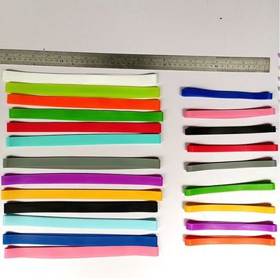 Cortar banda de goma de silicona soporte para la silla de playa Toallas de playa perfectos clips de toallas de playa