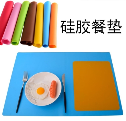 Tejilla de cocina de silicona plegable suave Tejilla de horneado de forma rectangular para decoración de mesa